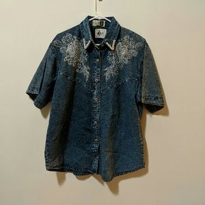 Vintage half-sleeved Jean jacket with embroidery